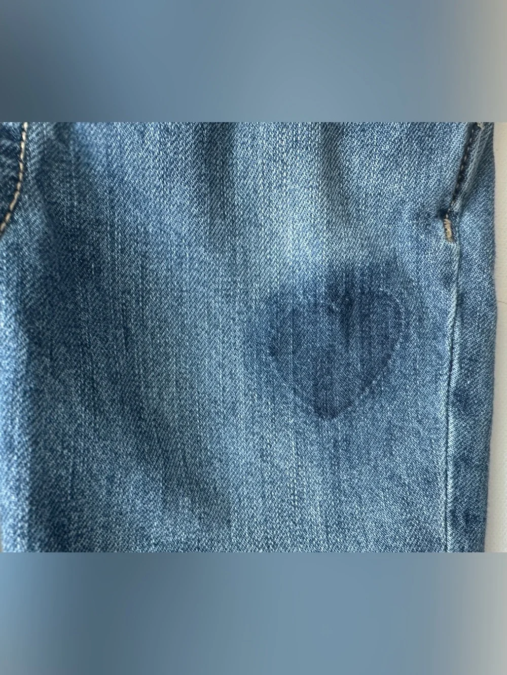 GAP girl’s Dark Blue Kids Denim Overalls. Size 4T.